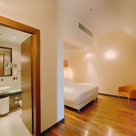 Nh Milano 2 Residence Сеграте Екстериор снимка