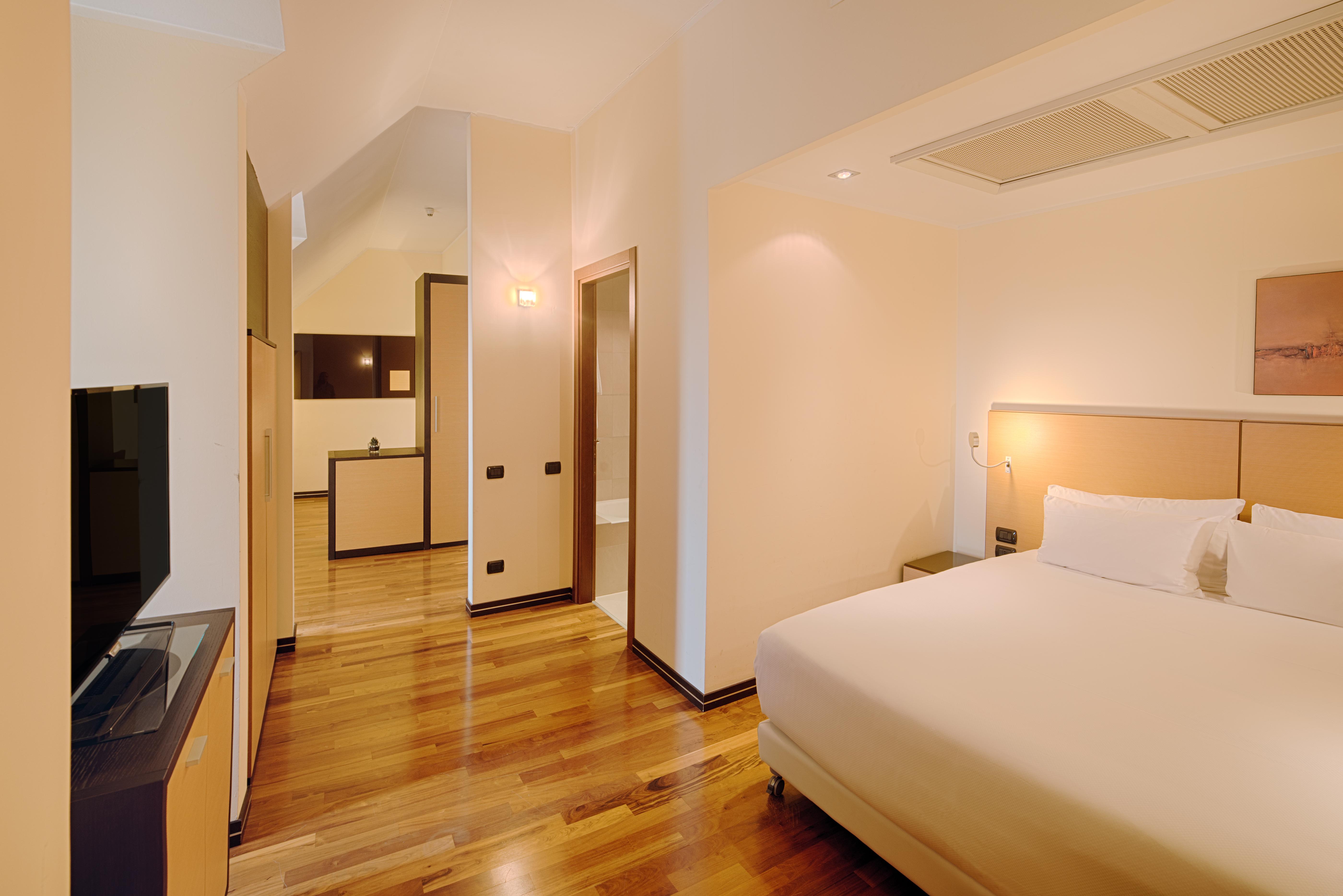 Nh Milano 2 Residence Сеграте Екстериор снимка
