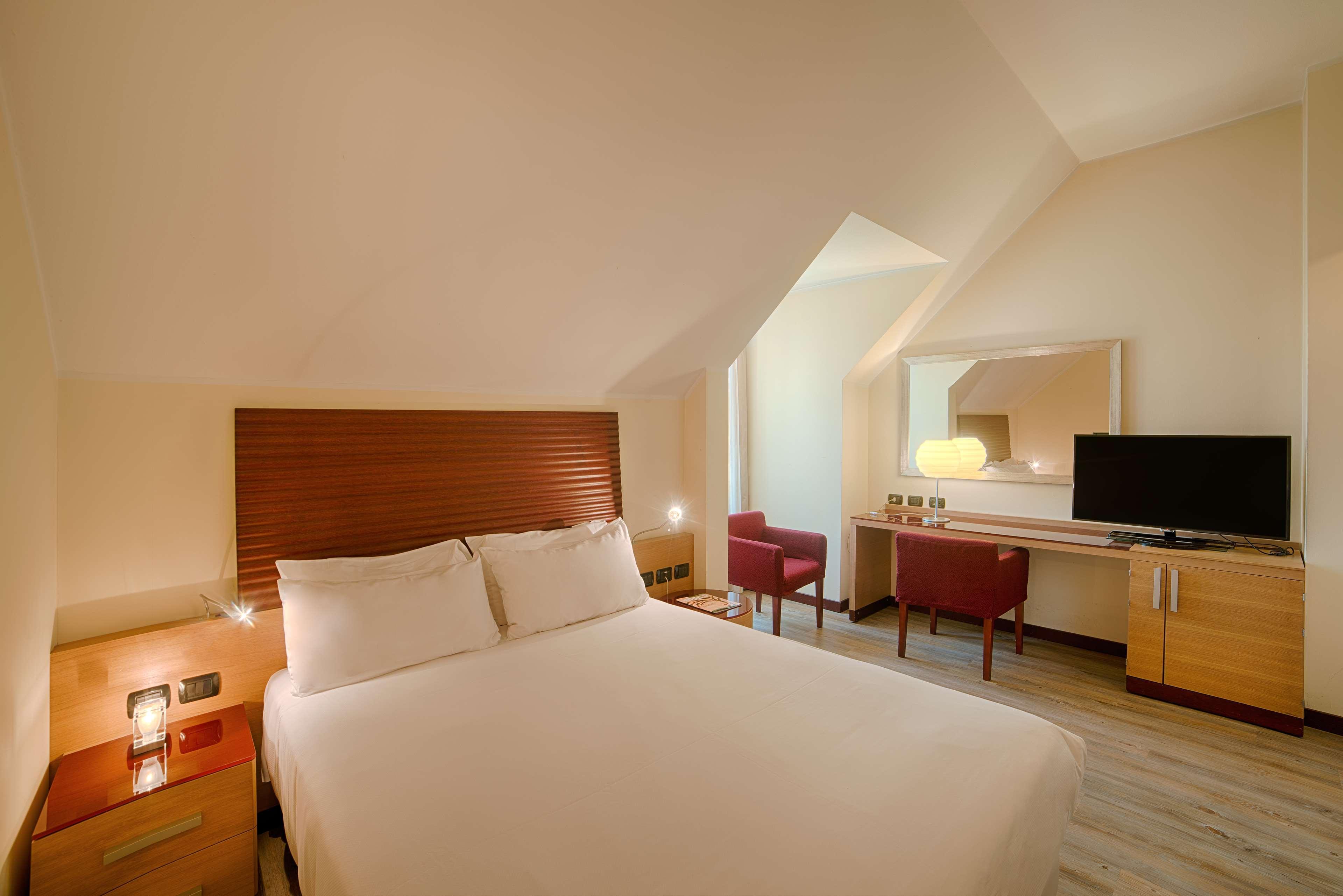 Nh Milano 2 Residence Сеграте Екстериор снимка