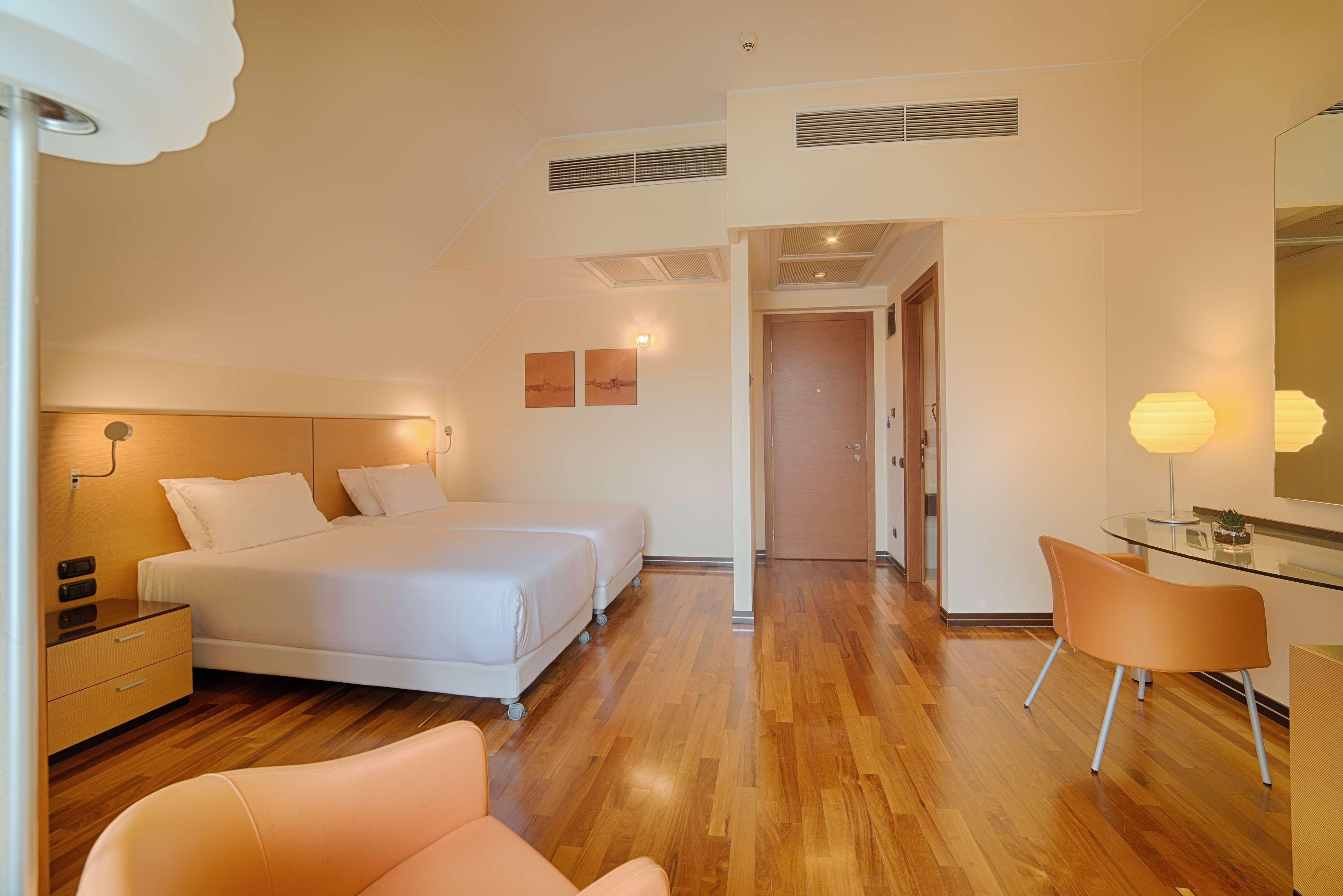 Nh Milano 2 Residence Сеграте Екстериор снимка